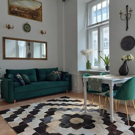 Green Apartament Hoza Centrum Apartment Warsaw
